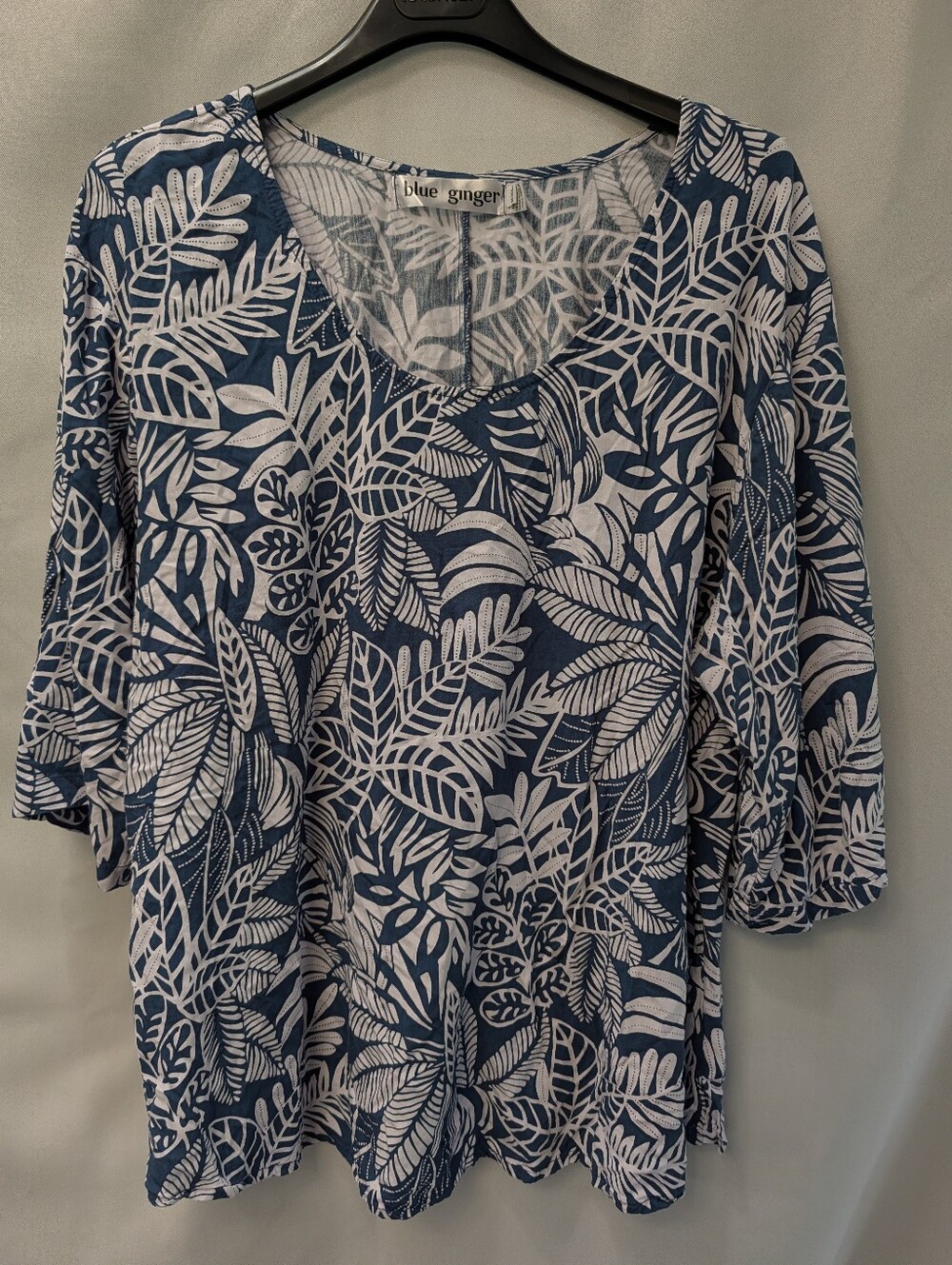 Blue Ginger 💙 Navy & White Leaf-Print V-Neck Tunic Size XXL